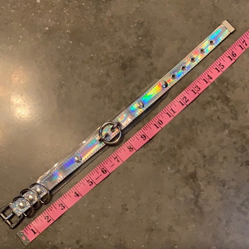 Holographic / Iridescent Silver Choker Necklace - Picture 2 of 2